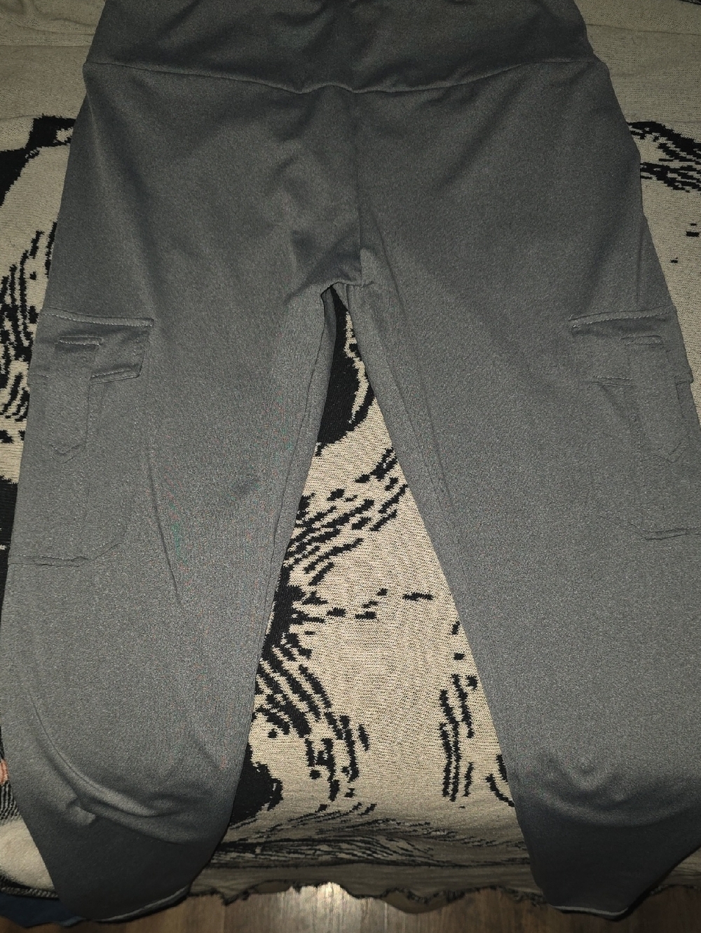 Everyday Cargo Leggings in Charcoal Gray